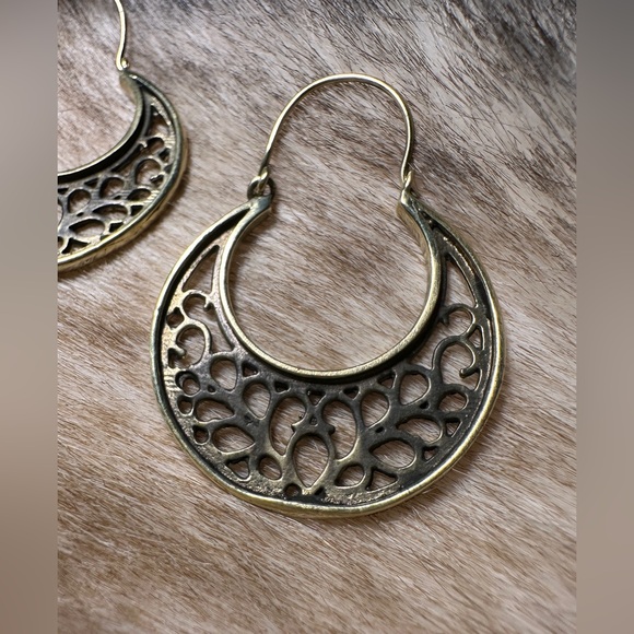 Indonesian Solid Brass Disc Hoops - Picture 4 of 8